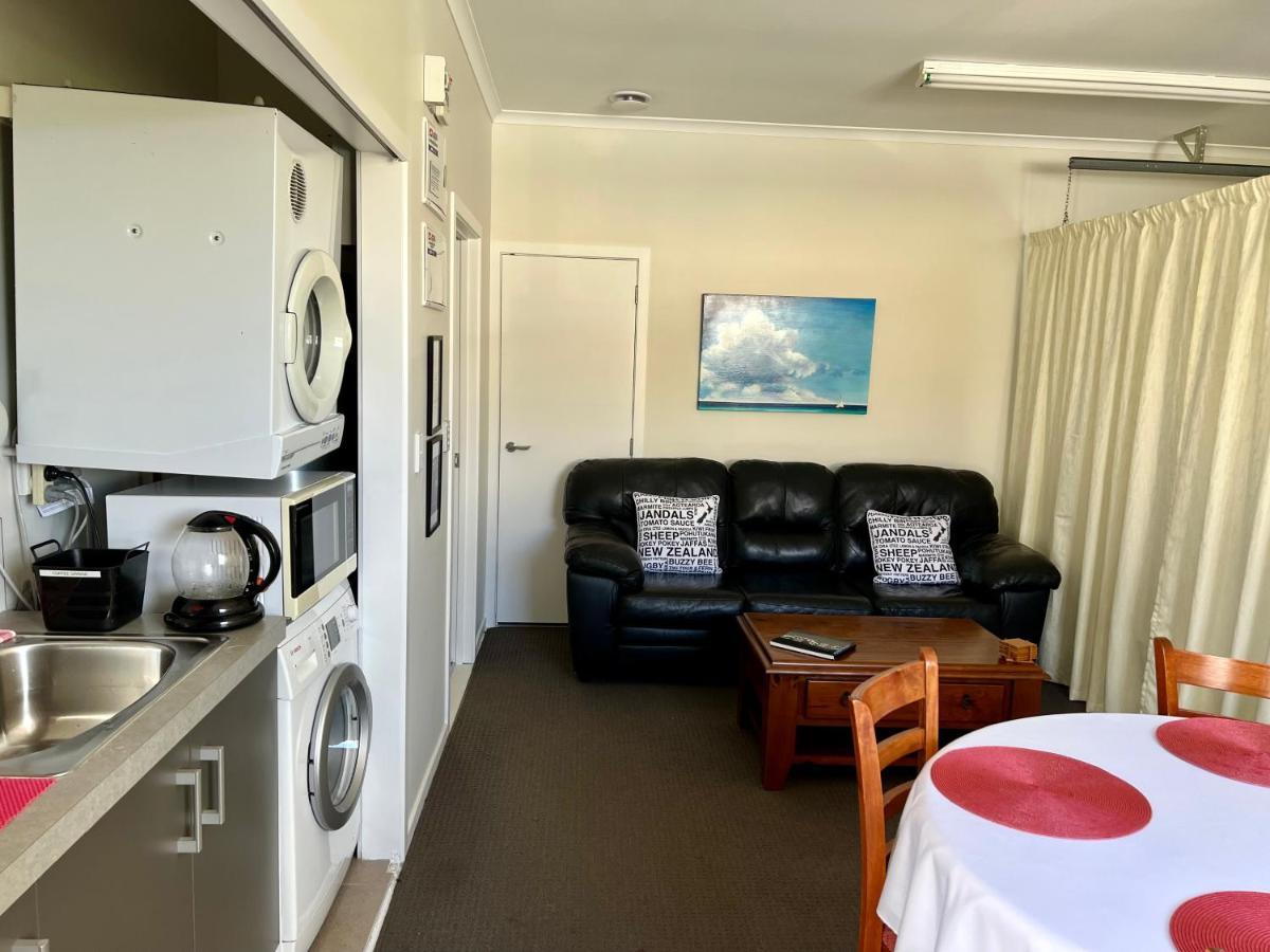 Jennie'S In Whitianga Bed and Breakfast Buitenkant foto